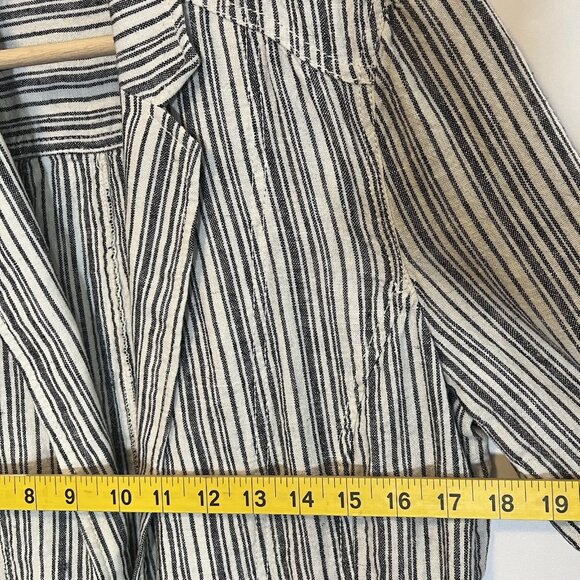 Maurices Women’s Linen Blend Blazer Striped Medium Size Pockets Button - Picture 8 of 9